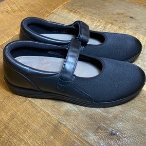 DREW Shoes Women's Magnolia Black Mary Jane Shoes 12 1/2 wide